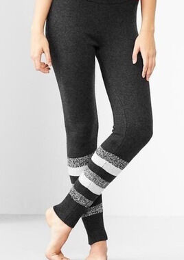 Gap Body Women's Gray and Black Sweater Leggings Size X-Small